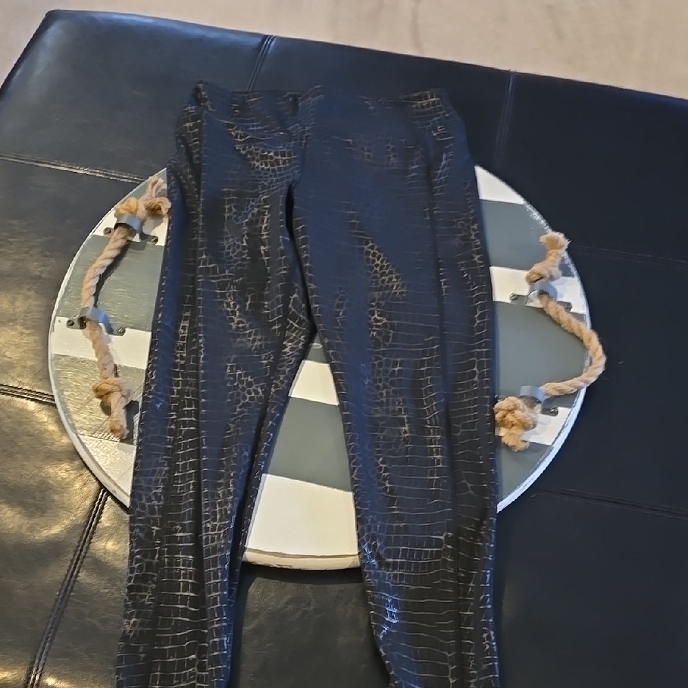 Victorias Secret PINK Animal Print Legging SZ L